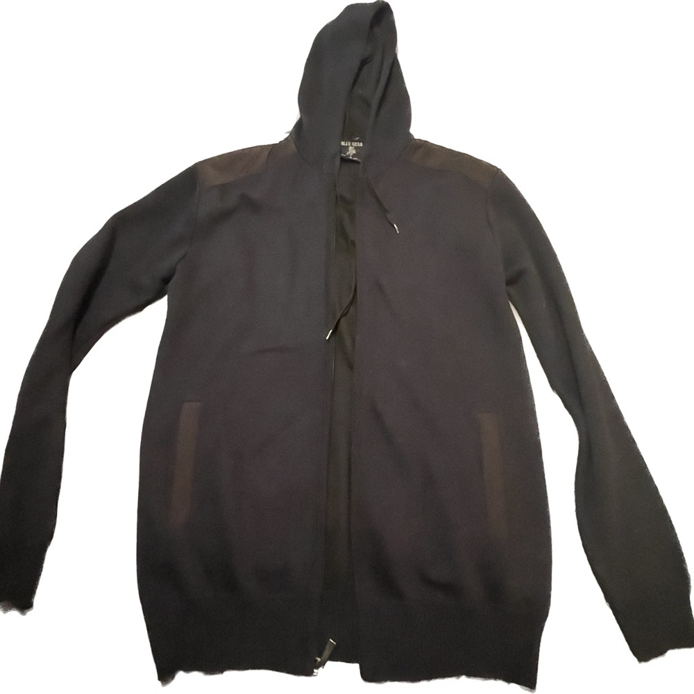 Men’s Large Blue Zippered Sweater with two pockets and hood